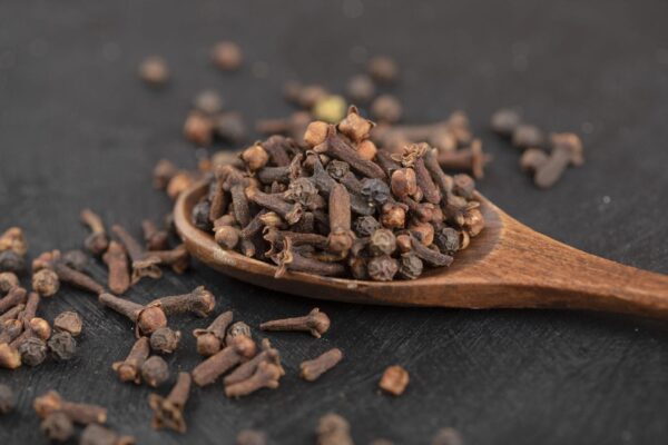Cloves (Laung)