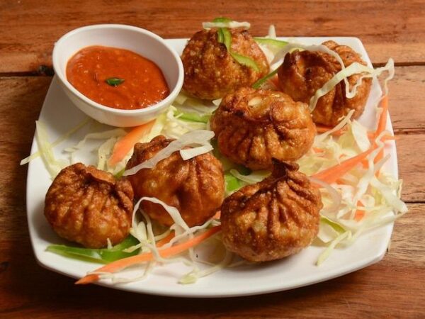 Fried Momos with a Spicy Tomato Chutney, 8 momos