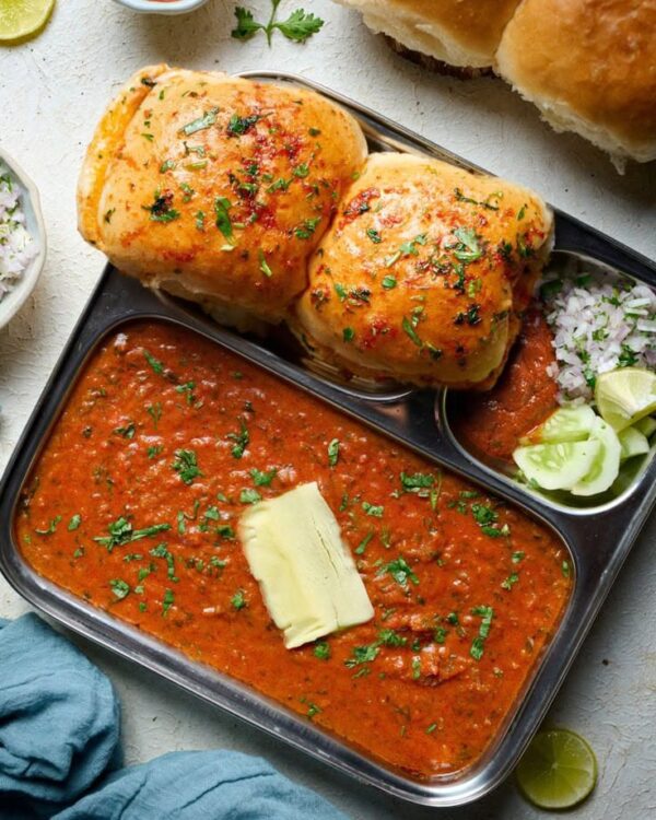 Pav bhaji Street food + Extra Pav 20rs