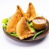 Samosa with khatti meethi chatni